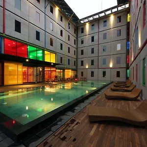 Pop! Kuta Hotel
